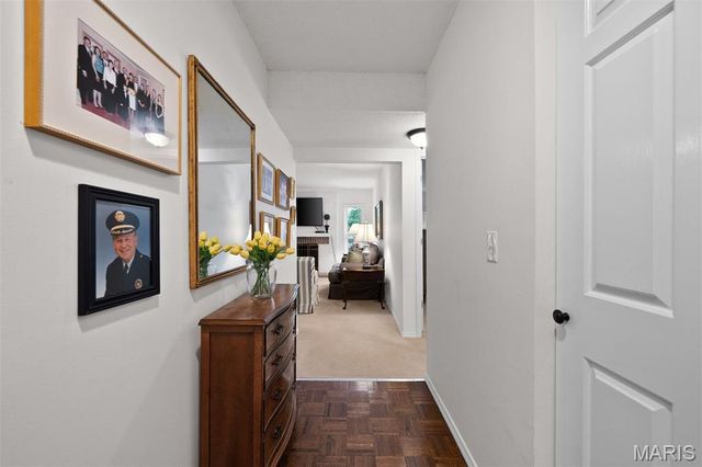 1010 Thoreau Court 210, Creve Coeur, MO 63146
