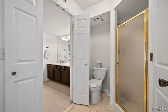 1010 Thoreau Court 210, Creve Coeur, MO 63146