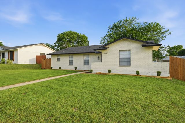 1422 Aldenwood Drive, Dallas, TX 75232
