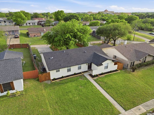 1422 Aldenwood Drive, Dallas, TX 75232