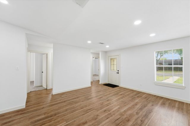 1422 Aldenwood Drive, Dallas, TX 75232