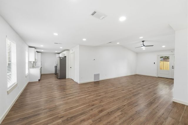 1422 Aldenwood Drive, Dallas, TX 75232