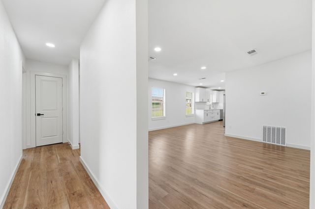 1422 Aldenwood Drive, Dallas, TX 75232