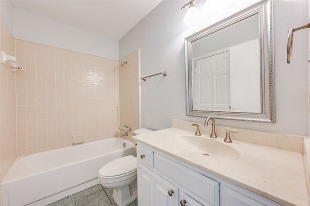 2103 Falcon Ridge Drive, Carrollton, TX 75010