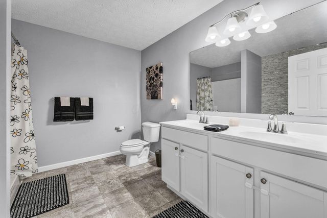 181 Delaware Drive, Delaware, OH 43015