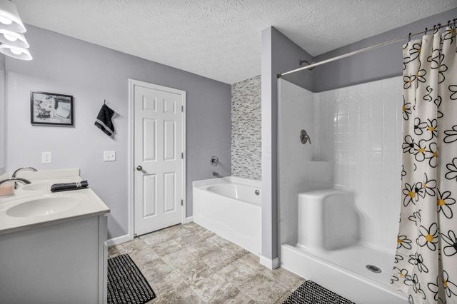 181 Delaware Drive, Delaware, OH 43015