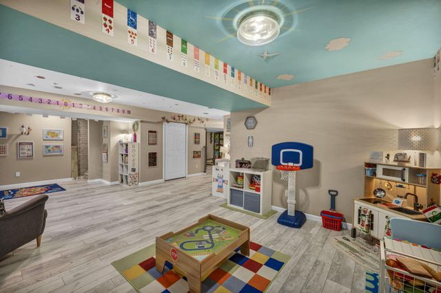 181 Delaware Drive, Delaware, OH 43015