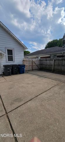 1922 Southmoor Drive, Toledo, OH 43609