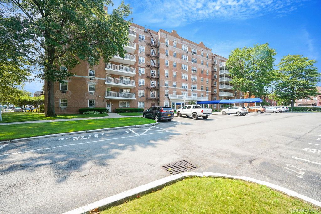 8509 151st Avenue 5H, Howard Beach, NY 11414