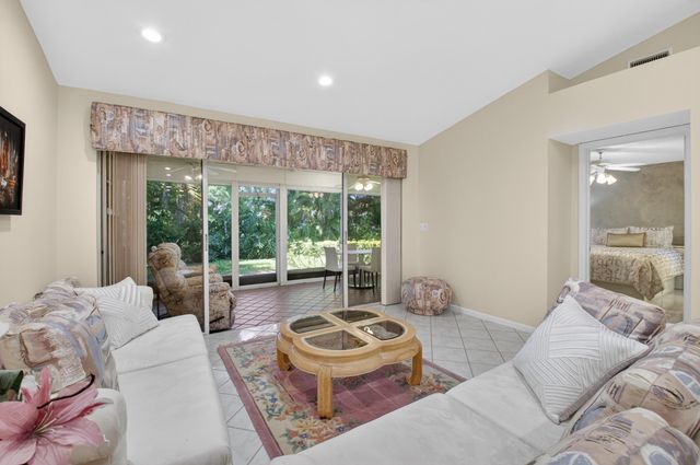 14431 Solitaire Drive, Delray Beach, FL 33446