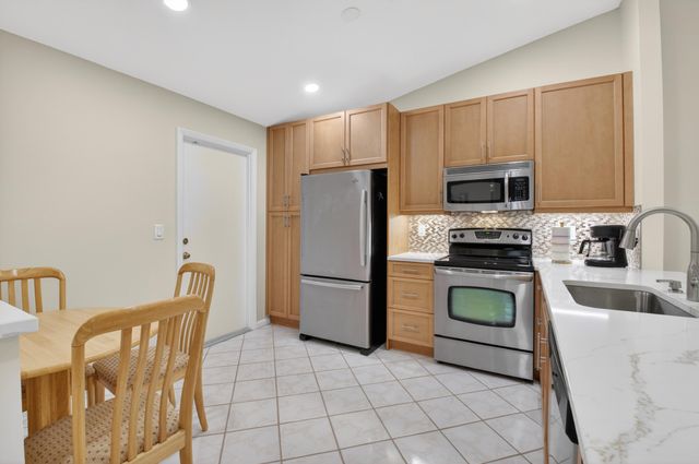 14431 Solitaire Drive, Delray Beach, FL 33446
