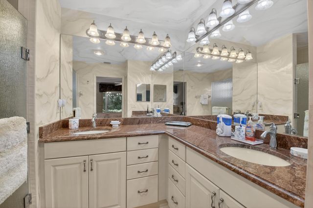 14431 Solitaire Drive, Delray Beach, FL 33446