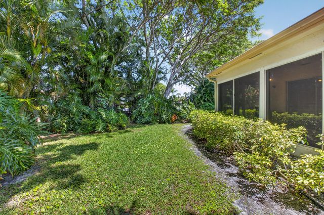 14431 Solitaire Drive, Delray Beach, FL 33446