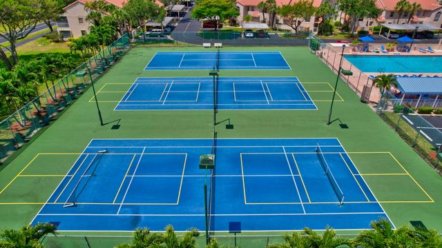14431 Solitaire Drive, Delray Beach, FL 33446