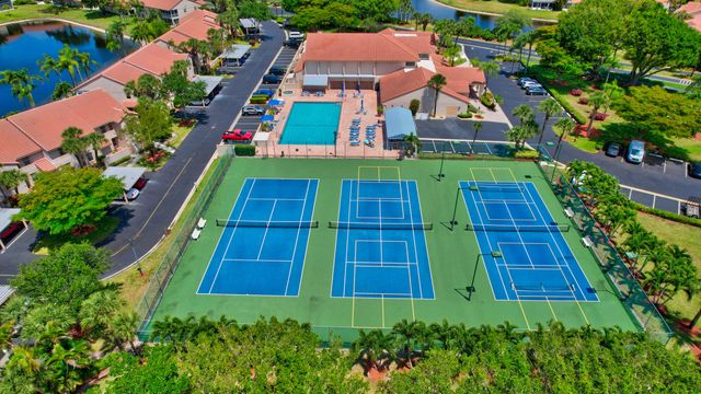 14431 Solitaire Drive, Delray Beach, FL 33446