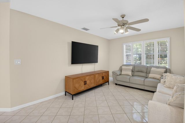 14431 Solitaire Drive, Delray Beach, FL 33446