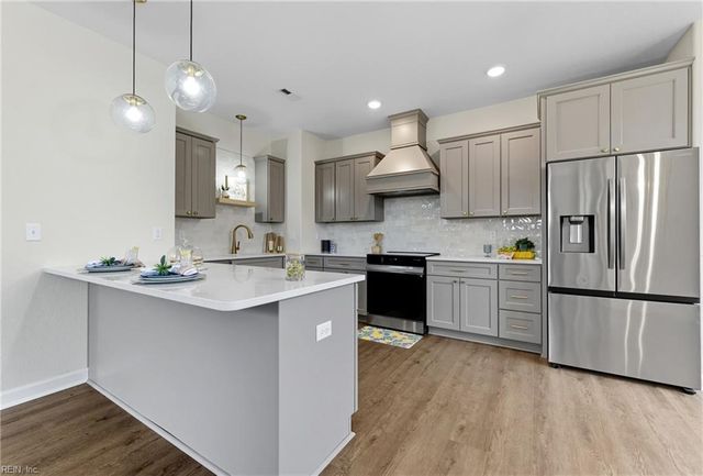 14307 Old Courthouse WAY A, Newport News, VA 23602