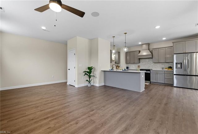 14307 Old Courthouse WAY A, Newport News, VA 23602