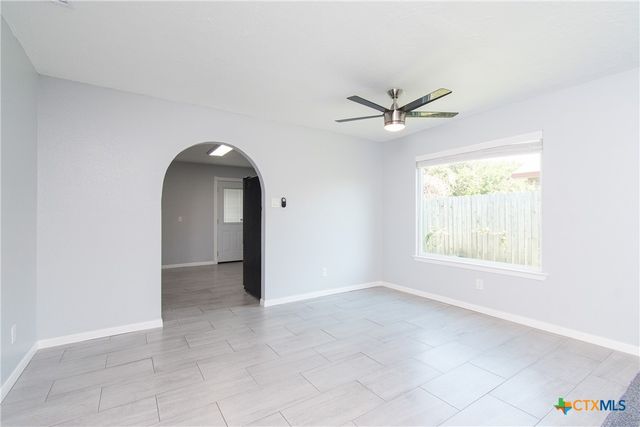 1517 Iris Avenue, Killeen, TX 76543