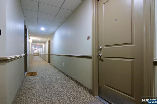 10 Regent Street 602, Jersey City, NJ 07302