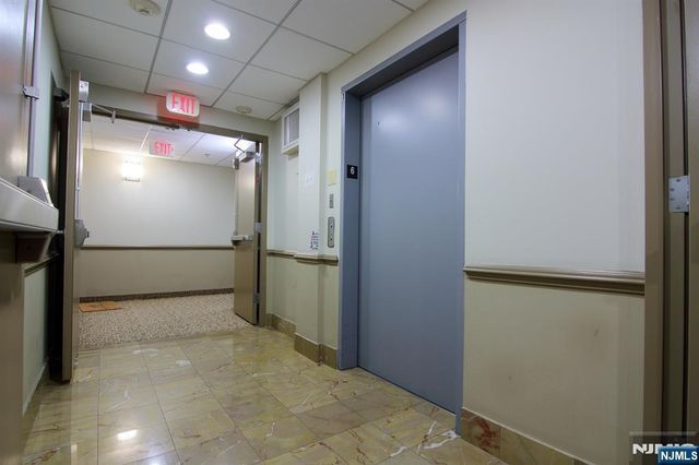 10 Regent Street 602, Jersey City, NJ 07302