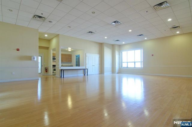 10 Regent Street 602, Jersey City, NJ 07302