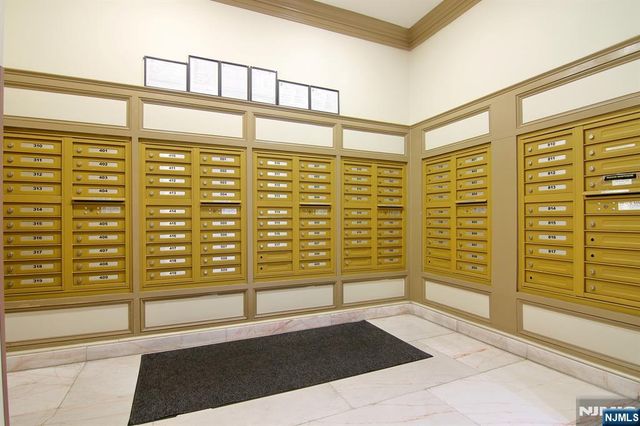 10 Regent Street 602, Jersey City, NJ 07302