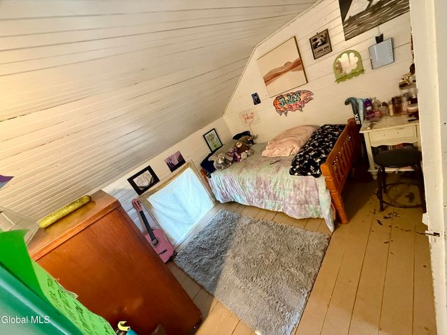 8 Pine Street, Granville, NY 12832