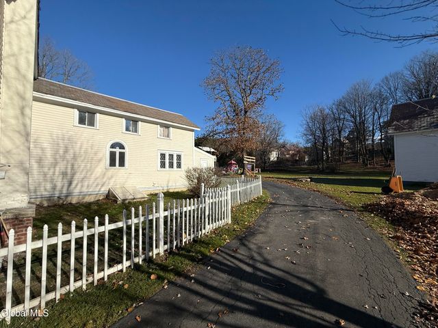 8 Pine Street, Granville, NY 12832