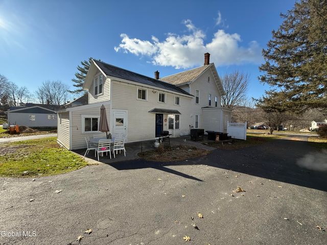 8 Pine Street, Granville, NY 12832
