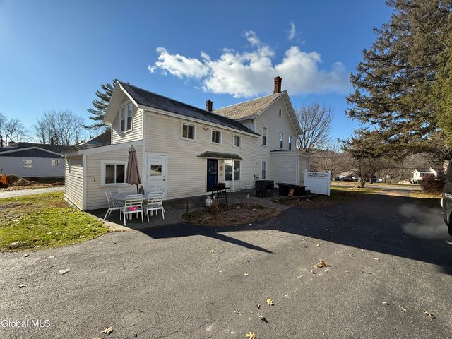 8 Pine Street, Granville, NY 12832