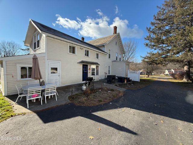 8 Pine Street, Granville, NY 12832