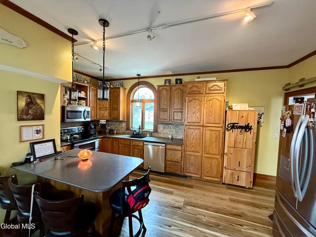 8 Pine Street, Granville, NY 12832