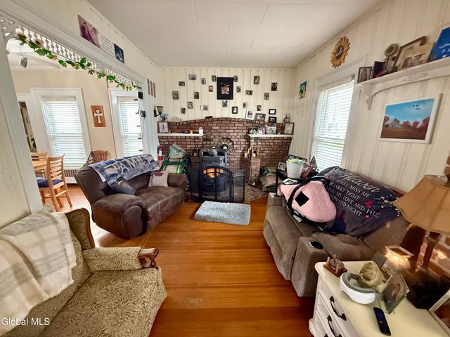 8 Pine Street, Granville, NY 12832