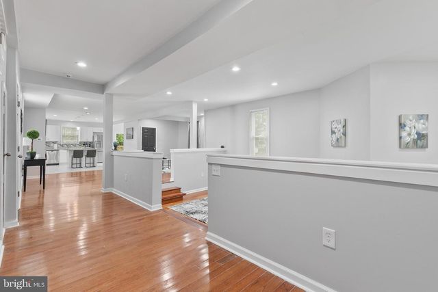 711 WOODBOURNE AVE, Baltimore, MD 21212