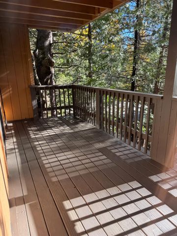 40720 Oakwoods Ln, Shaver Lake, CA 93664