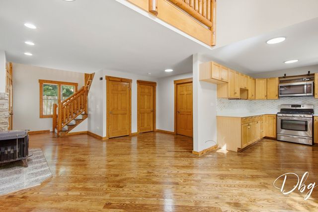 26227 W Forest Court, Antioch, IL 60002