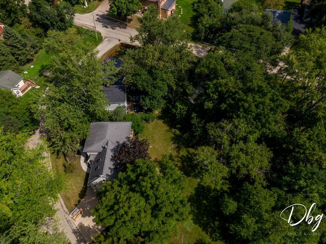 26227 W Forest Court, Antioch, IL 60002