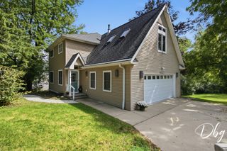 26227 W Forest Court, Antioch, IL 60002