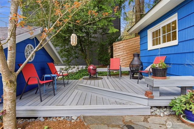 9730 46th Avenue NE, Seattle, WA 98115