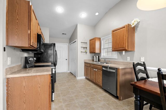 325 Vesta Dr., Myrtle Beach, SC 29579