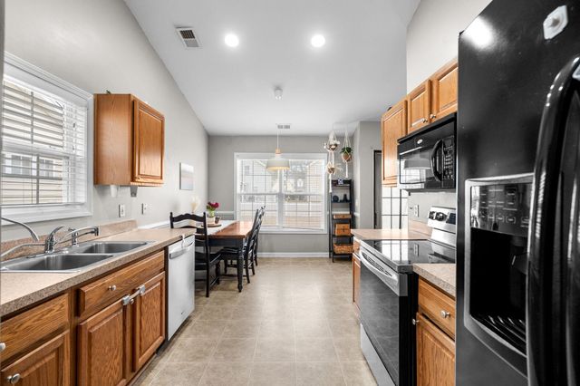 325 Vesta Dr., Myrtle Beach, SC 29579