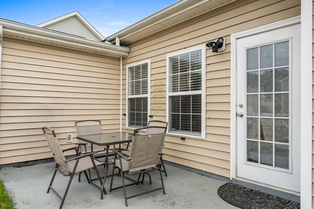 325 Vesta Dr., Myrtle Beach, SC 29579