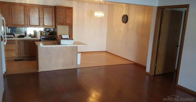 15312 Ashley Court, Macomb Twp, MI 48044