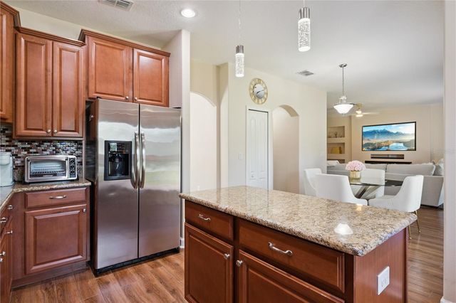 1454 LAKE SIDE AVENUE, Davenport, FL 33837