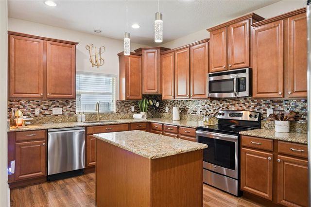1454 LAKE SIDE AVENUE, Davenport, FL 33837