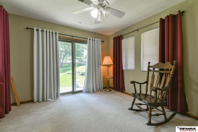 5440 Pioneers Boulevard, Lincoln, NE 68506