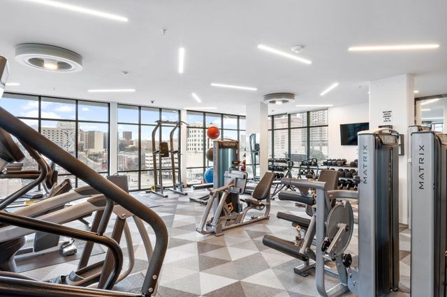 800 Embassy DR 236, Austin, TX 78702