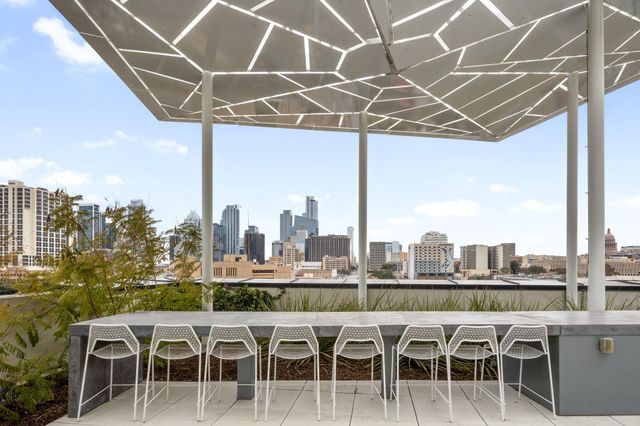 800 Embassy DR 236, Austin, TX 78702