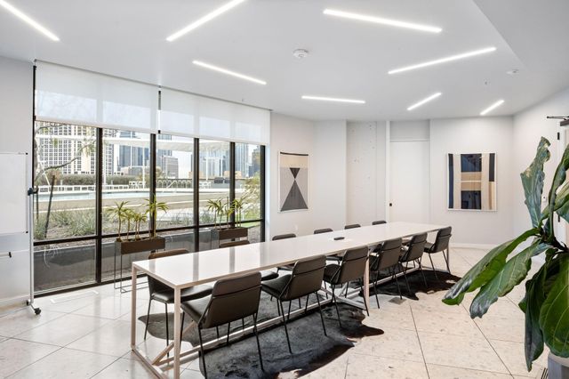 800 Embassy DR 236, Austin, TX 78702